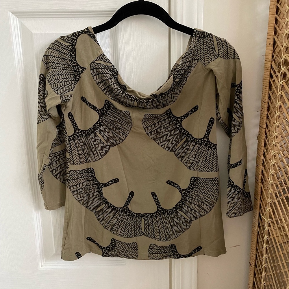 SOLD Manaola top